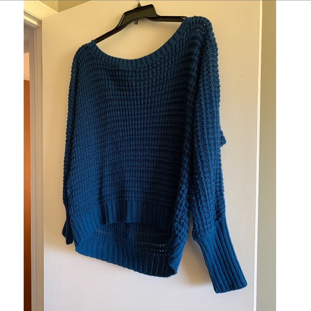 Size L sweater Express one shoulder